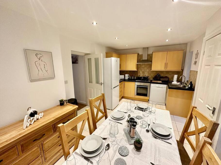 Cottage,Cinema Room,Log Burner Blaenavon ภายนอก รูปภาพ
