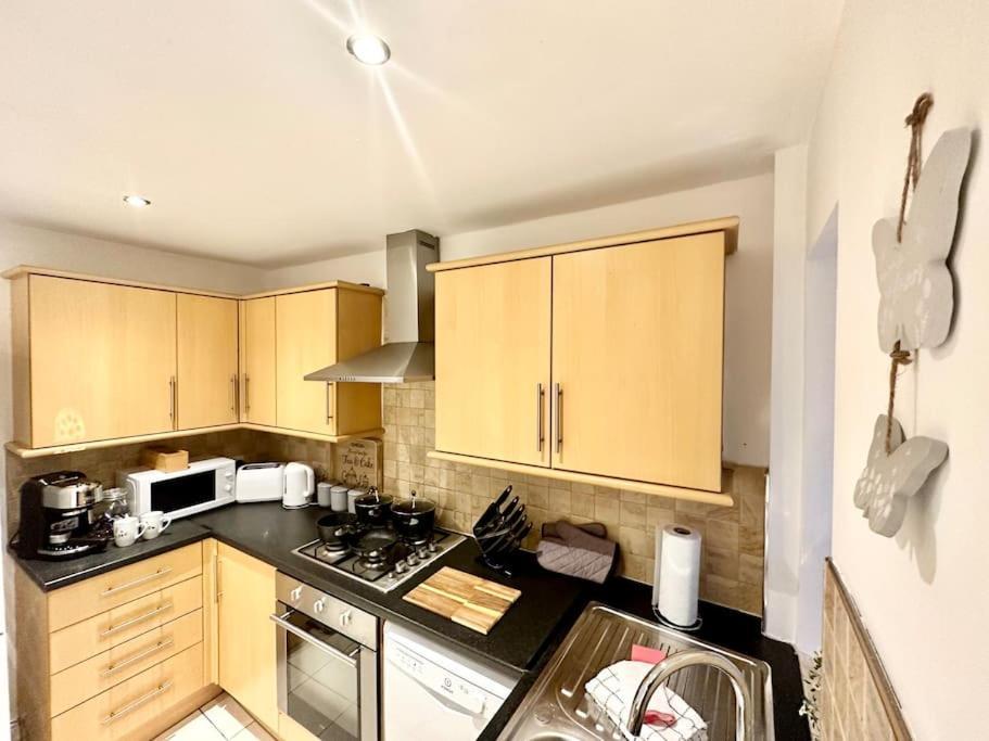 Cottage,Cinema Room,Log Burner Blaenavon ภายนอก รูปภาพ