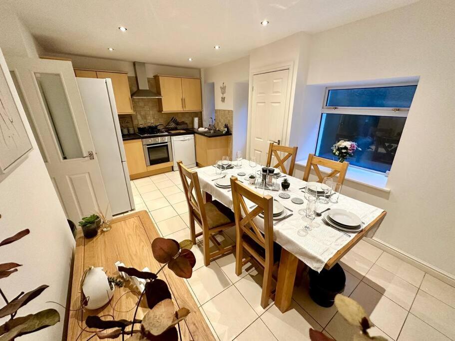 Cottage,Cinema Room,Log Burner Blaenavon ภายนอก รูปภาพ
